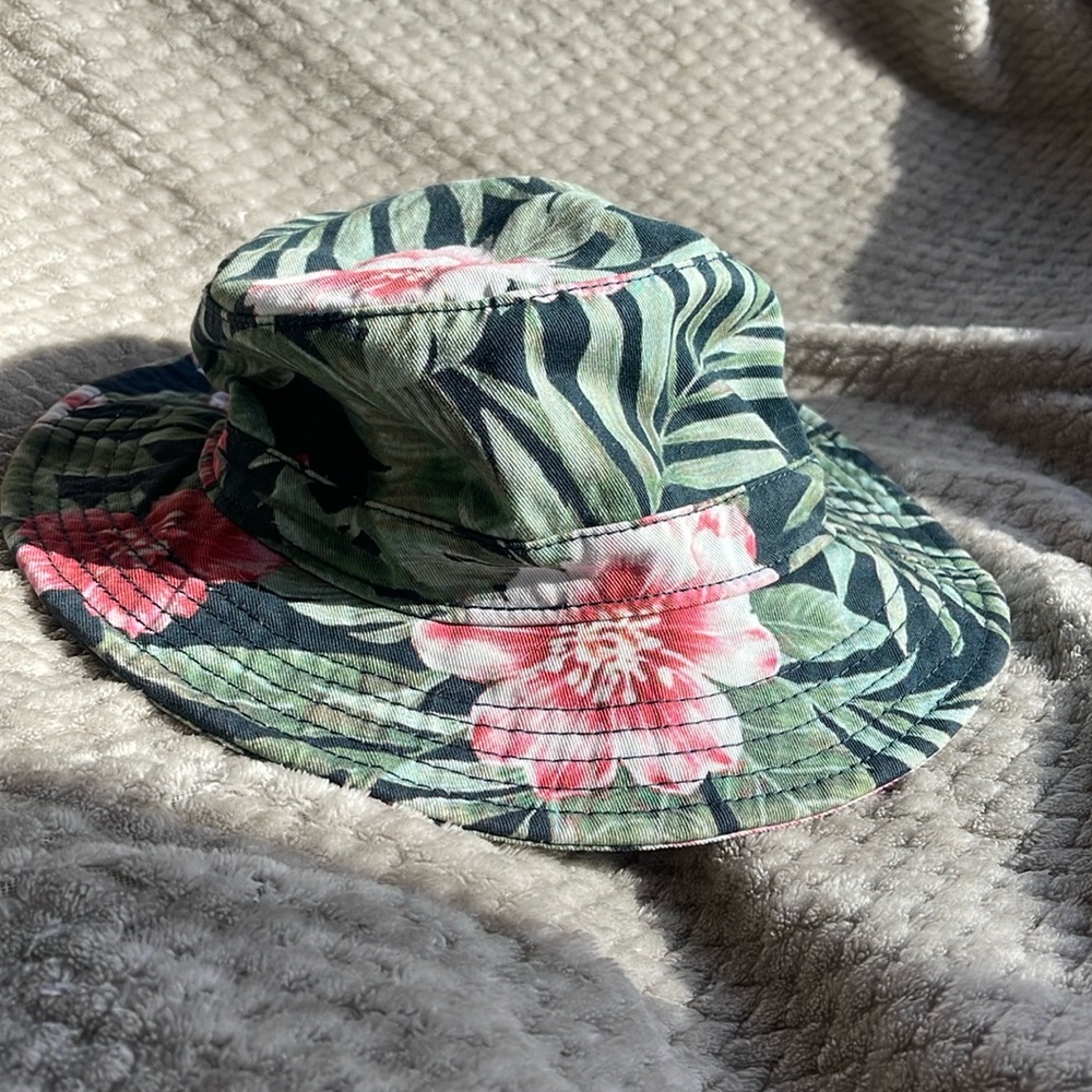 💙American eagle bucket hat